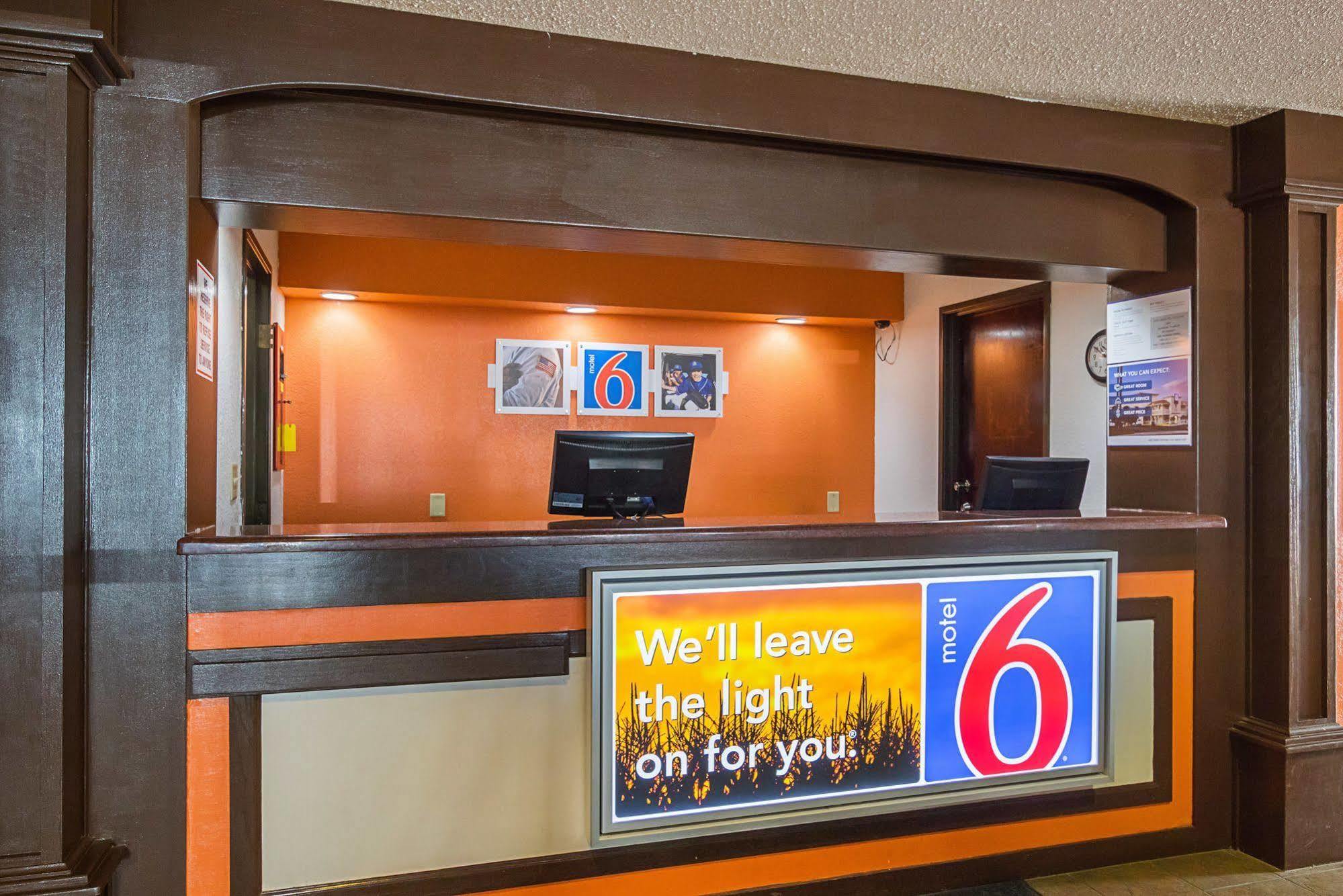 Motel 6-Waterloo, Ia - Crossroads Mall - Cedar Falls Екстер'єр фото